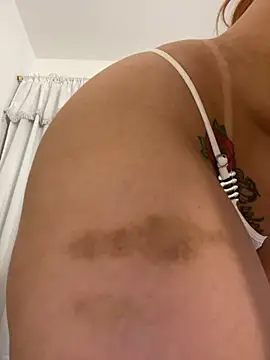 ALISSON FOXXX1 online show from March 8, 2025, 11:07 pm