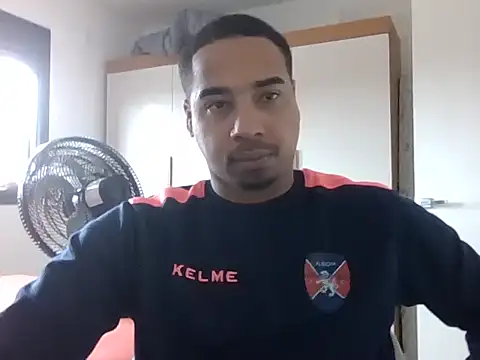 Juninho10c online show from November 3, 2025, 4:30 pm