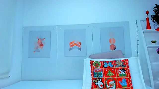 AlessiaMarcu- online show from December 11, 2024, 8:15 am