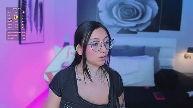 lucy neil online show from March 1, 2025, 12:28 am