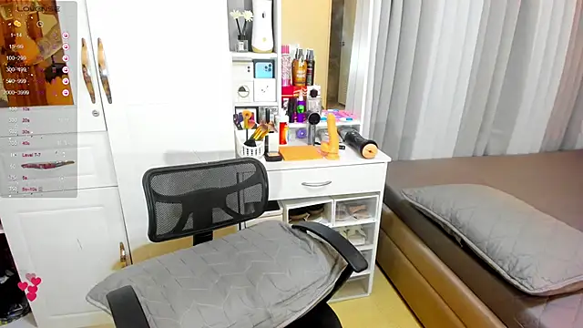 Snapshot of FuckDollNicky chatting on December 8, 2024, 7:58 am FuckDollNicky online show from December 8, 2024, 7:58 am