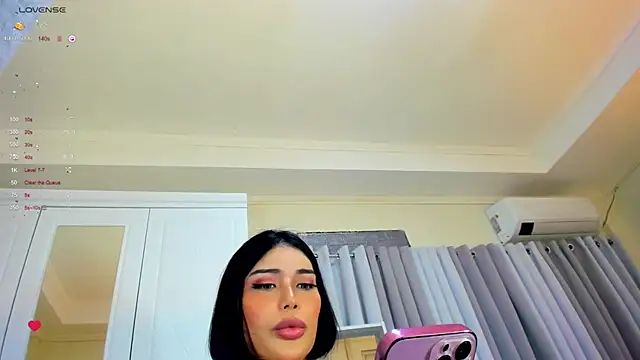 Snapshot of FuckDollNicky chatting on December 19, 2024, 9:40 am FuckDollNicky online show from December 19, 2024, 9:40 am