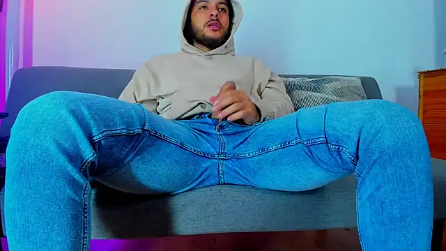 tuyo1995 online show from November 26, 2025, 3:24 pm