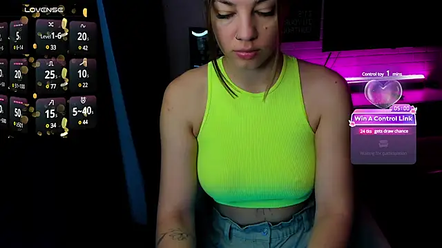 Snapshot of easy_heesey chatting on January 17, 2025, 3:23 am easy heesey online show from January 17, 2025, 3:23 am