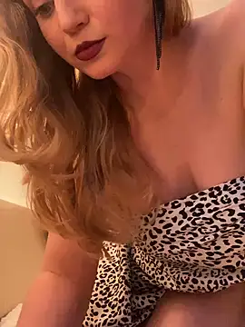 Lady  Maria online show from February 2, 2025, 4:32 pm