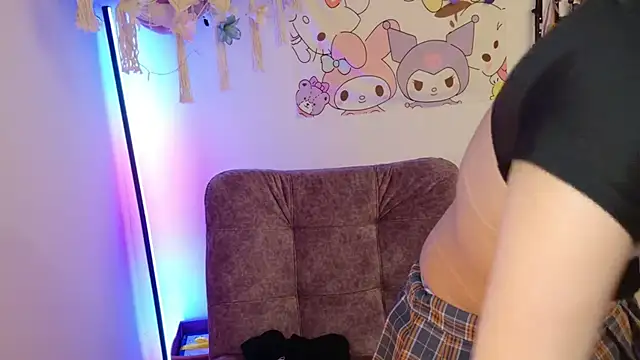 Snapshot of Loving_Ema_1 chatting on February 24, 2026, 8:40 pm Loving Ema 1 online show from February 24, 2026, 8:40 pm