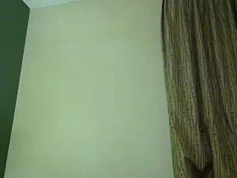 Snapshot of daddysgirlxxxxx chatting on March 4, 2025, 4:17 am daddysgirlxxxxx online show from March 4, 2025, 4:17 am