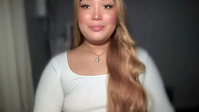 Snapshot of MissCataleyaxxx chatting on September 21, 2025, 5:20 am MissCataleyaxxx online show from September 21, 2025, 5:20 am