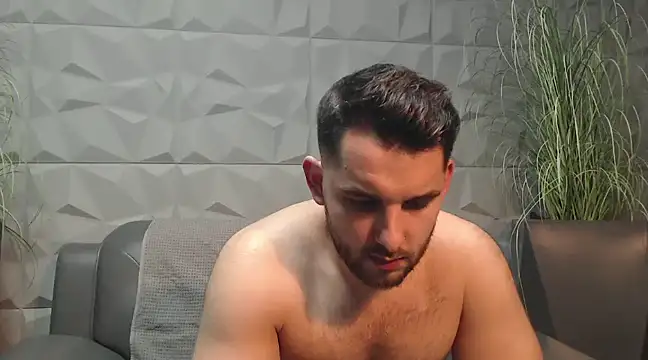 Antoniodiamond online show from January 31, 2025, 9:05 pm