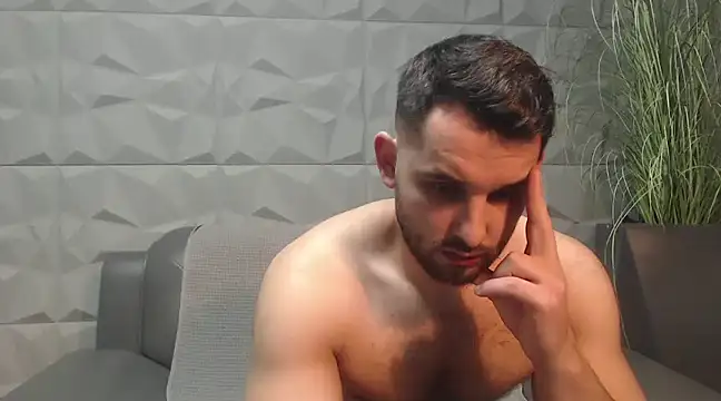 Antoniodiamond online show from February 14, 2025, 11:09 pm