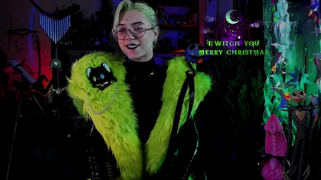 Snapshot of Scarlett_Wanner chatting on December 20, 2024, 8:12 pm Scarlett Wanner online show from December 20, 2024, 8:12 pm