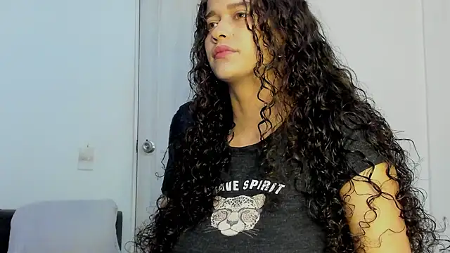 Snapshot of katrhin_66 chatting on November 7, 2025, 6:19 pm katrhin 66 online show from November 7, 2025, 6:19 pm