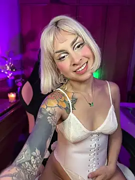 Cinamoonn online show from May 29, 2026, 11:47 pm