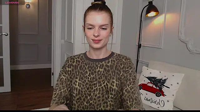 Snapshot of ly_lydia chatting on December 27, 2024, 3:53 am ly lydia online show from December 27, 2024, 3:53 am