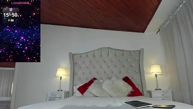 Snapshot of Naughtykitty4 chatting on February 17, 2025, 4:15 pm Naughtykitty4 online show from February 17, 2025, 4:15 pm