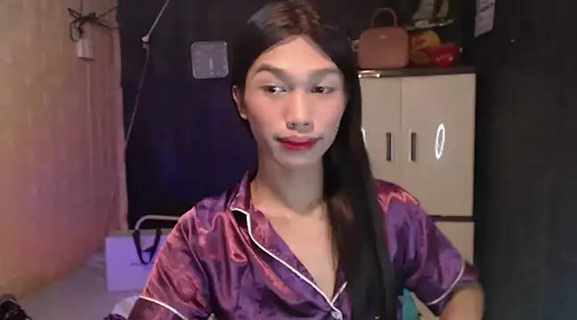 ToKeNa online show from February 6, 2025, 12:48 pm