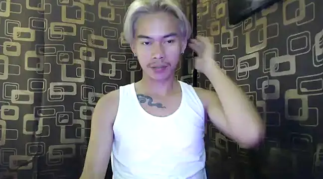 asianpatt69 online show from January 7, 2025, 8:31 pm