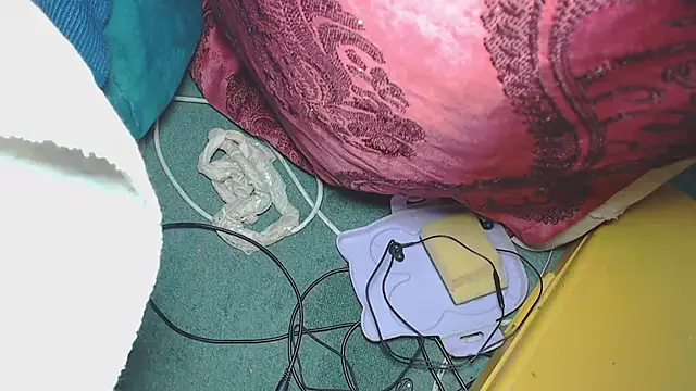 Snapshot of amrozia chatting on January 24, 2025, 8:11 pm amrozia online show from January 24, 2025, 8:11 pm