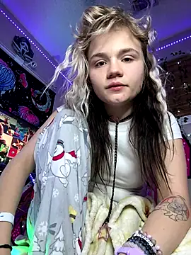 Cutiepiespanks online show from December 14, 2025, 9:58 am