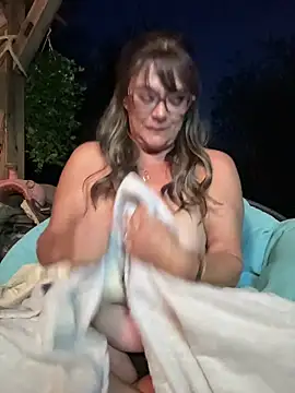 cowgirlc online show from May 29, 2026, 1:58 am