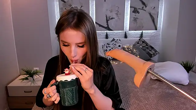 Snapshot of Betty_June chatting on January 7, 2025, 12:13 am Betty June online show from January 7, 2025, 12:13 am