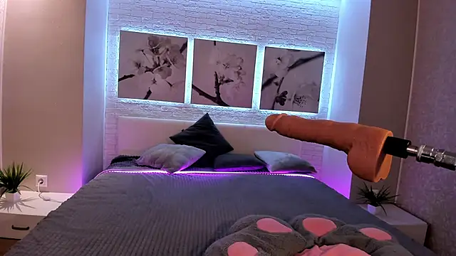 Snapshot of Betty_June chatting on October 15, 2025, 8:53 pm Betty June online show from October 15, 2025, 8:53 pm