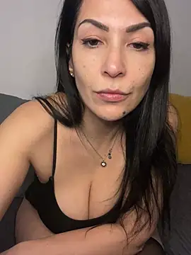 Snapshot of Cataleya80 chatting on January 20, 2025, 4:45 pm Cataleya80 online show from January 20, 2025, 4:45 pm