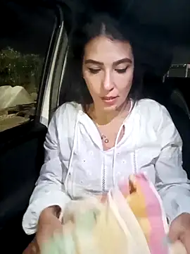 Snapshot of Cataleya80 chatting on October 2, 2025, 9:44 pm Cataleya80 online show from October 2, 2025, 9:44 pm