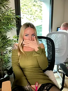 EmaSalis online show from October 14, 2025, 9:10 am