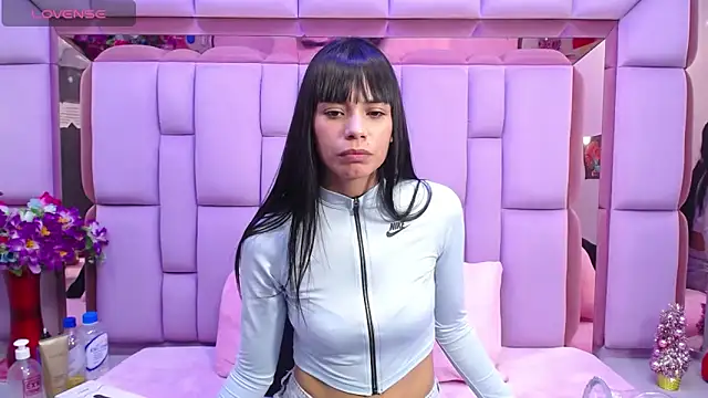 kylie seex online show from December 19, 2025, 2:51 am