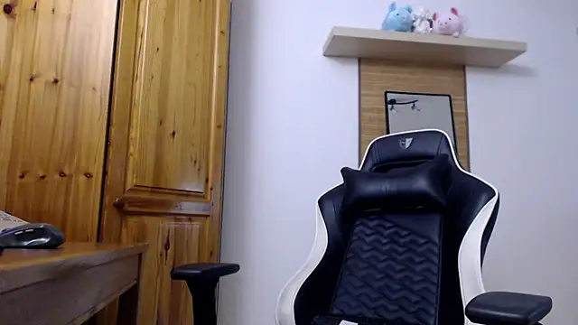 Lisakisss online show from September 27, 2025, 6:51 am