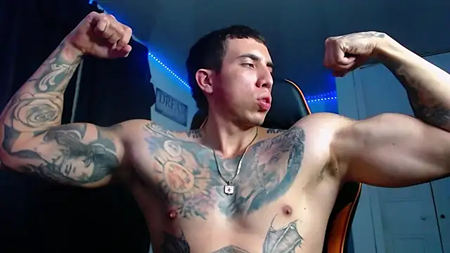 Snapshot of Adam_Hudsond chatting on October 29, 2025, 1:52 am Adam Hudsond online show from October 29, 2025, 1:52 am