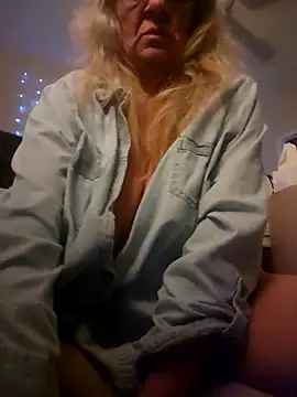 Snapshot of IMS_BHAVEN chatting on December 6, 2024, 3:55 pm IMS BHAVEN online show from December 6, 2024, 3:55 pm