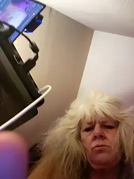 Snapshot of IMS_BHAVEN chatting on November 9, 2025, 10:41 pm IMS BHAVEN online show from November 9, 2025, 10:41 pm