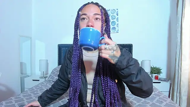 ZulyMichels online show from April 16, 2026, 12:28 pm