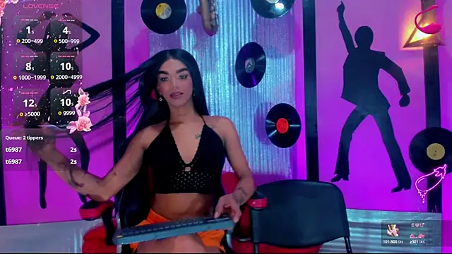 Snapshot of nickyminach_ chatting on September 27, 2025, 7:41 pm nickyminach online show from September 27, 2025, 7:41 pm