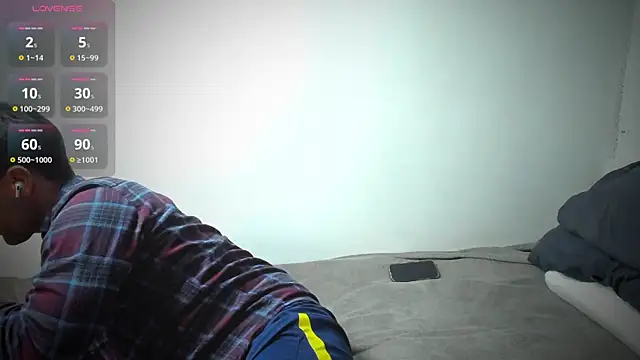 Snapshot of HonestAndrew chatting on December 10, 2024, 3:55 pm HonestAndrew online show from December 10, 2024, 3:55 pm