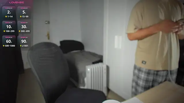 Snapshot of HonestAndrew chatting on February 6, 2025, 6:51 am HonestAndrew online show from February 6, 2025, 6:51 am