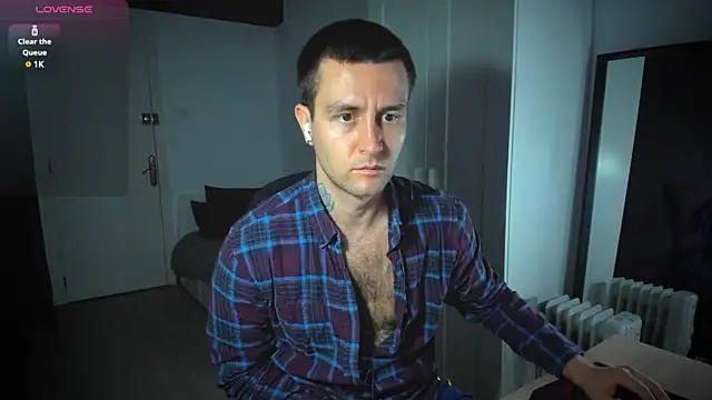 Snapshot of HonestAndrew chatting on February 18, 2025, 5:42 pm HonestAndrew online show from February 18, 2025, 5:42 pm