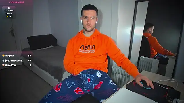 Snapshot of HonestAndrew chatting on March 12, 2025, 9:44 am HonestAndrew online show from March 12, 2025, 9:44 am