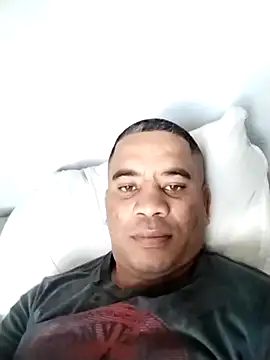 Snapshot of Purplejuice777 chatting on February 6, 2026, 12:41 pm Purplejuice777 online show from February 6, 2026, 12:41 pm