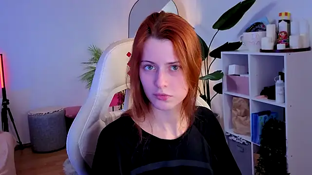 doll lesli online show from December 4, 2025, 11:30 am