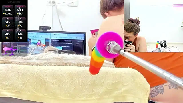 Paulina Davis  online show from February 3, 2026, 12:09 am