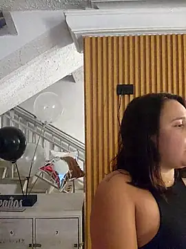 LizzRouse online show from February 7, 2026, 12:31 pm