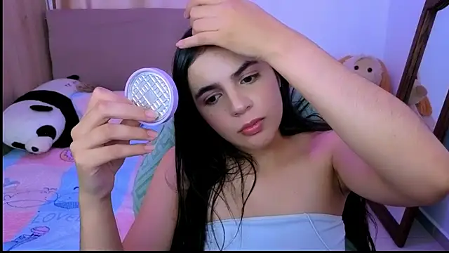  elenna online show from November 5, 2025, 7:58 pm