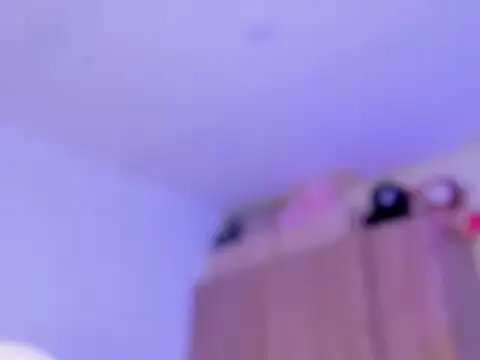 Snapshot of perla7777 chatting on February 6, 2025, 2:15 pm perla7777 online show from February 6, 2025, 2:15 pm