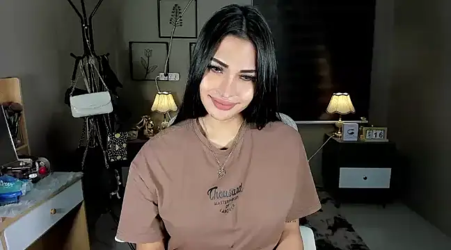 Snapshot of EternityBanks chatting on January 24, 2025, 8:11 pm EternityBanks online show from January 24, 2025, 8:11 pm