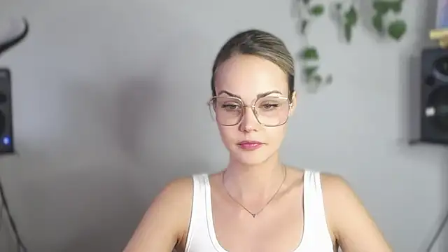 LexiexPlay online show from February 12, 2025, 2:43 pm