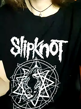 Snapshot of Aashikalaa chatting on December 17, 2025, 5:19 pm Aashikalaa online show from December 17, 2025, 5:19 pm