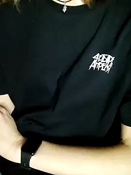 Snapshot of Aashikalaa chatting on December 19, 2025, 9:11 pm Aashikalaa online show from December 19, 2025, 9:11 pm